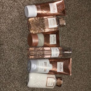 Pure Wonder Bath & Body Set